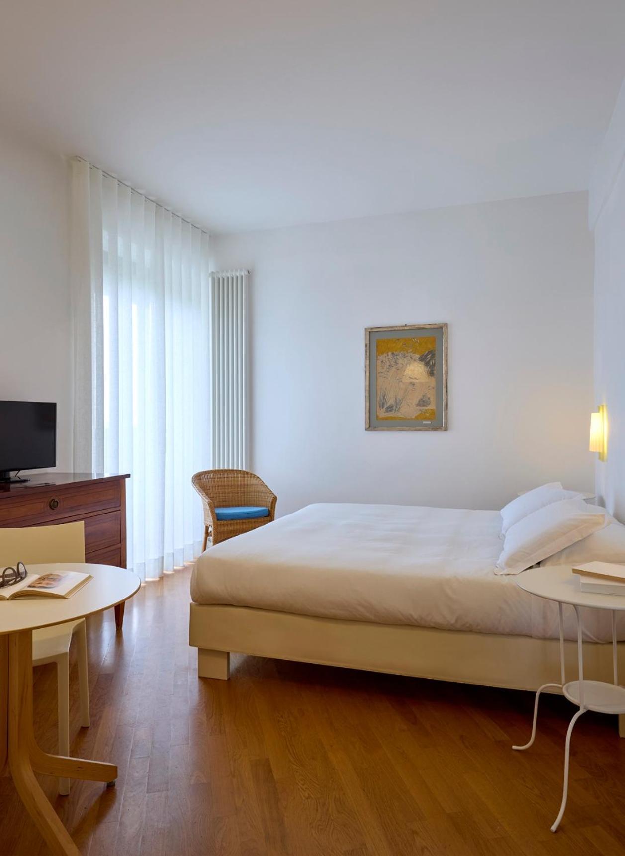 Hotel Emilia Ancona Bagian luar foto